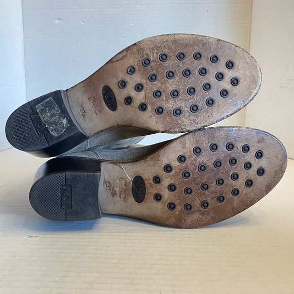 AGL Boots Size 37 US Size 7 Tan Suede Leather Pull On Casual Classic - Picture 10 of 15